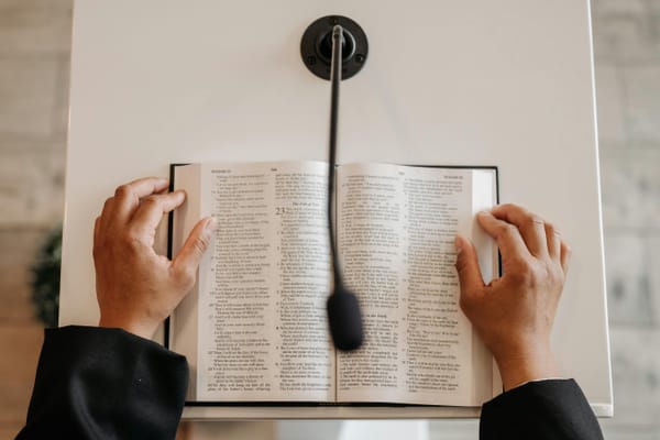 DIEU envoie-t-IL encore des apôtres ?